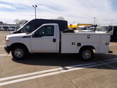 Used 2015 Ford F250 XL image 4