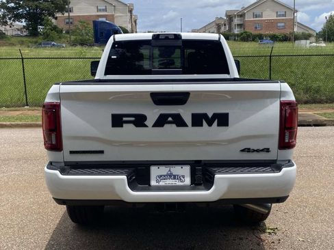 New 2026 RAM 2500 Big Horn AWD/4WD image 6