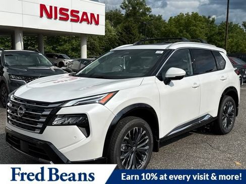 New 2026 Nissan Rogue Platinum w/ Platinum Premium Package AWD/4WD image 3