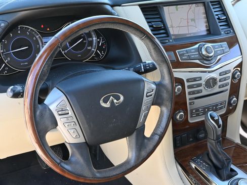 Used 2018 INFINITI QX80 4WD w/ Driver Assistance Package image 14