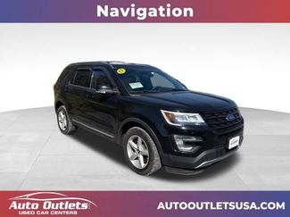 Used 2017 Ford Explorer XLT w/ Equipment Group 202A image 1