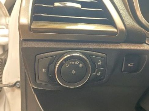 Used 2017 Ford Fusion Energi SE image 18