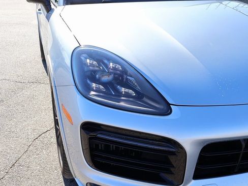 Used 2023 Porsche Cayenne GTS AWD/4WD image 14