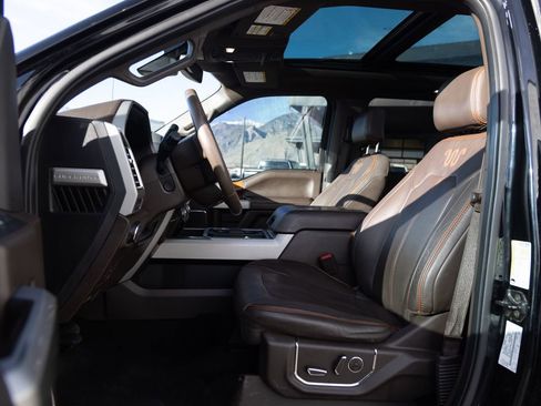 Used 2017 Ford F350 King Ranch w/ King Ranch Ultimate Package image 7