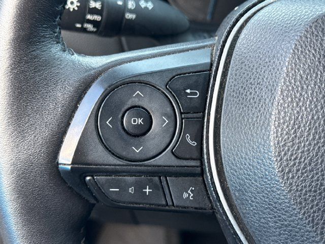 Used 2022 Toyota RAV4 Limited AWD/4WD image 32