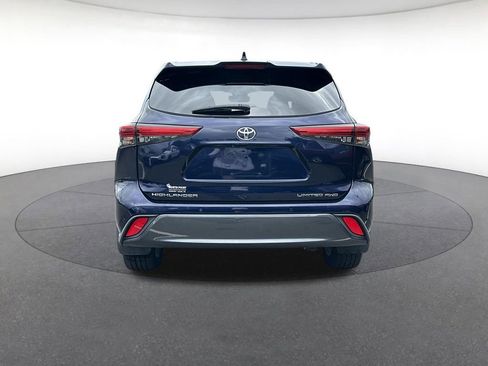 Used 2020 Toyota Highlander Limited AWD/4WD image 4