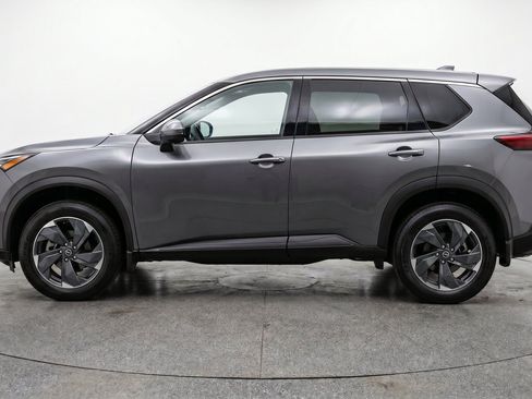 Used 2025 Nissan Rogue SV FWD image 5