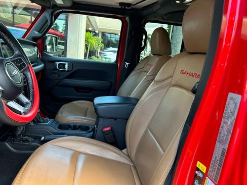Used 2021 Jeep Wrangler Unlimited Sahara AWD/4WD image 15