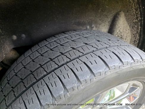 Used 2015 GMC Yukon Denali w/ Open Road Package image 93