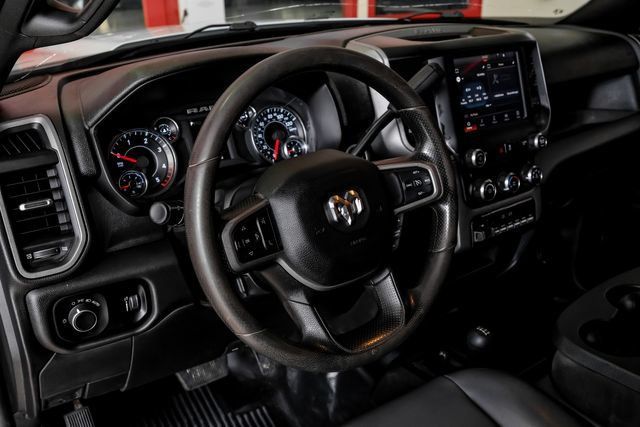 Used 2024 RAM 5500 Tradesman w/ Chrome Appearance Group AWD/4WD image 17