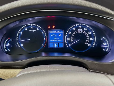 Used 2012 Hyundai Genesis 3.8 w/ Premium Pkg image 18