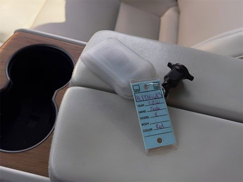 Used 2020 Tesla Model X Long Range image 24