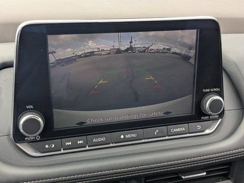 Used 2023 Nissan Rogue S FWD image 20