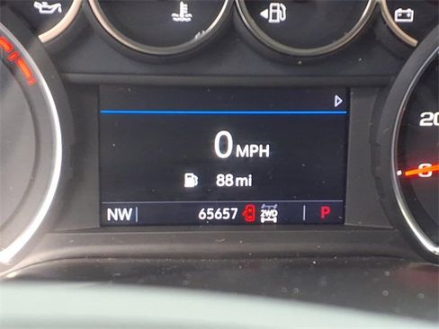 Used 2021 Chevrolet Silverado 1500 LT Trail Boss w/ Convenience Package II image 12