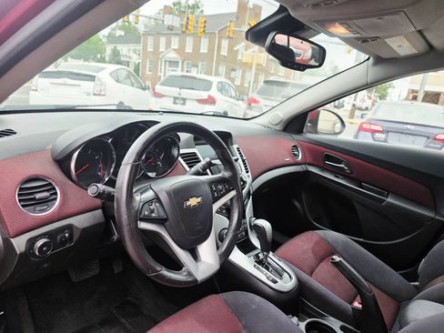 Used 2013 Chevrolet Cruze LT w/ RS Package FWD image 11