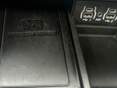 Used 2021 Chrysler Pacifica Limited w/ Premium & Safety Sphere Group AWD/4WD image 44