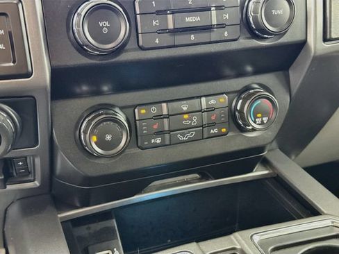 Used 2020 Ford F150 XLT w/ Equipment Group 302A Luxury AWD/4WD image 16