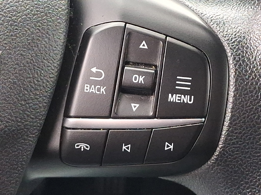 Used 2025 Ford Escape Active AWD/4WD image 22