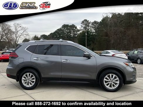 Used 2019 Nissan Rogue SV image 8