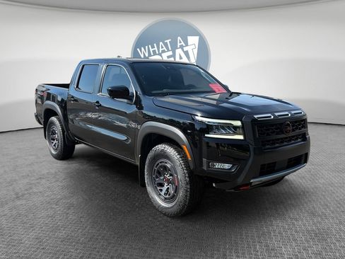 Used 2025 Nissan Frontier PRO-4X w/ Pro Convenience Package AWD/4WD image 1