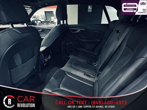 Used 2022 Audi Q8 Premium Plus w/ Premium Plus Package AWD/4WD image 44