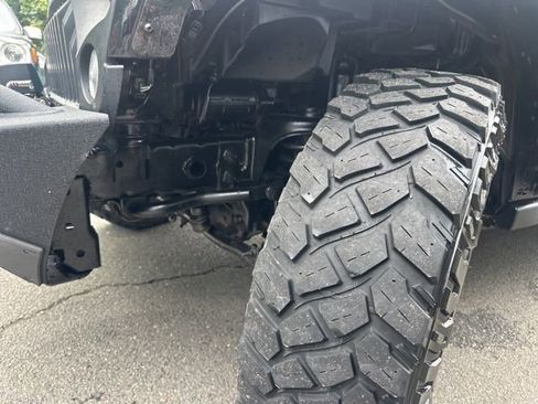 Used 2014 Jeep Wrangler Unlimited Rubicon w/ Connectivity Group AWD/4WD image 25
