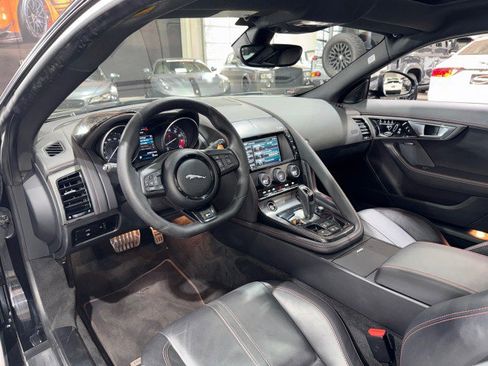Used 2015 Jaguar F-TYPE R image 7