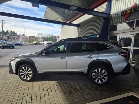 Used 2024 Subaru Outback Limited image 8