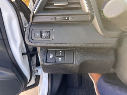 Used 2021 Honda Insight Touring image 24