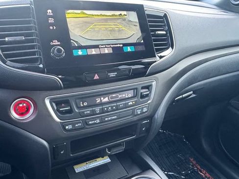 Used 2023 Honda Passport TrailSport image 9