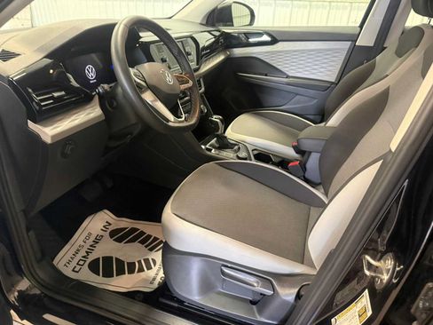 Used 2024 Volkswagen Taos S AWD/4WD image 19