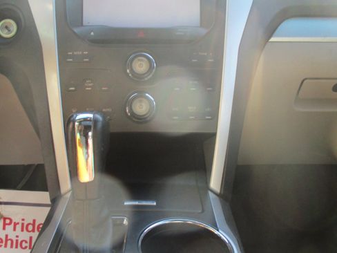 Used 2012 Ford Explorer XLT image 13