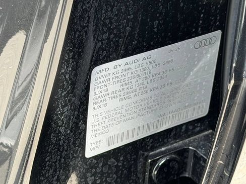 Used 2025 Audi Q5 Premium w/ Convenience Package AWD/4WD image 29
