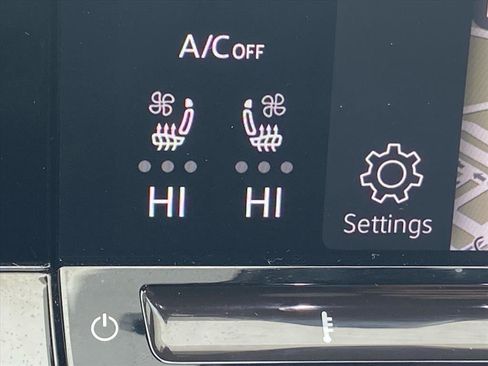 Certified 2024 Volkswagen Atlas SEL image 15