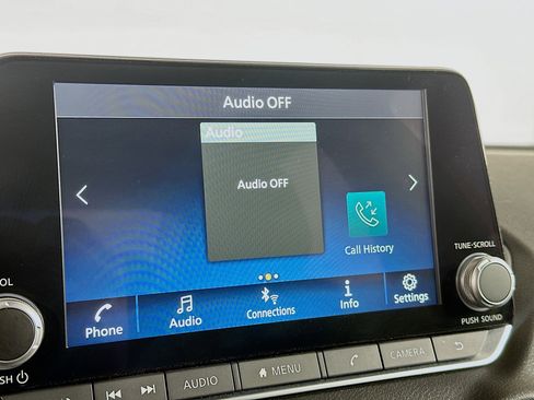 Used 2024 Nissan Sentra SV image 19