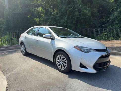 Used 2019 Toyota Corolla LE FWD image 4