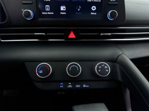 Used 2023 Hyundai Elantra SE image 20