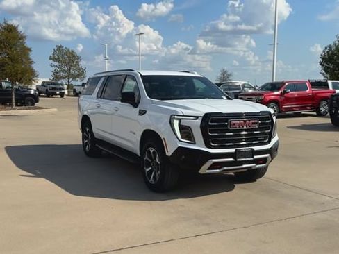 New 2026 GMC Yukon XL AT4 AWD/4WD image 3