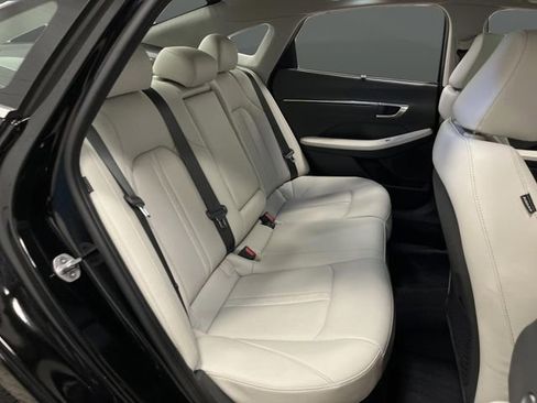 Used 2023 Hyundai Sonata Limited w/ Cargo Package image 32