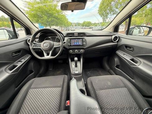 Used 2022 Nissan Versa S FWD image 13