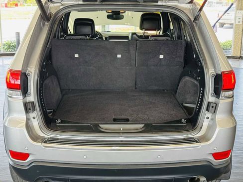 Used 2020 Jeep Grand Cherokee Limited AWD/4WD image 11