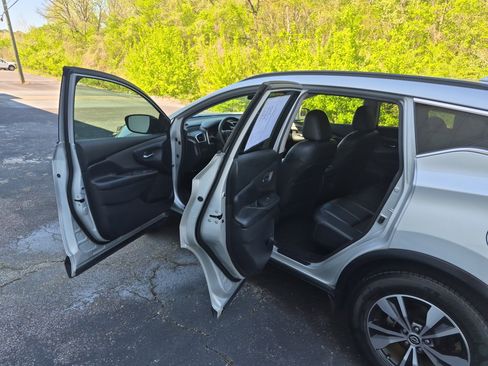 Used 2024 Nissan Murano SV image 13