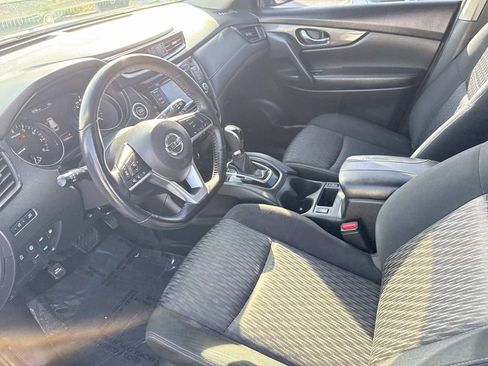 Certified 2019 Nissan Rogue SV image 24
