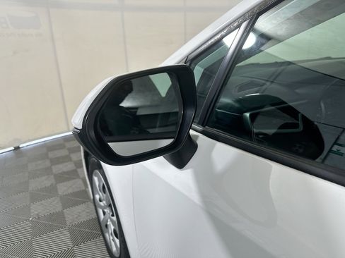 Used 2022 Toyota Corolla LE FWD image 10