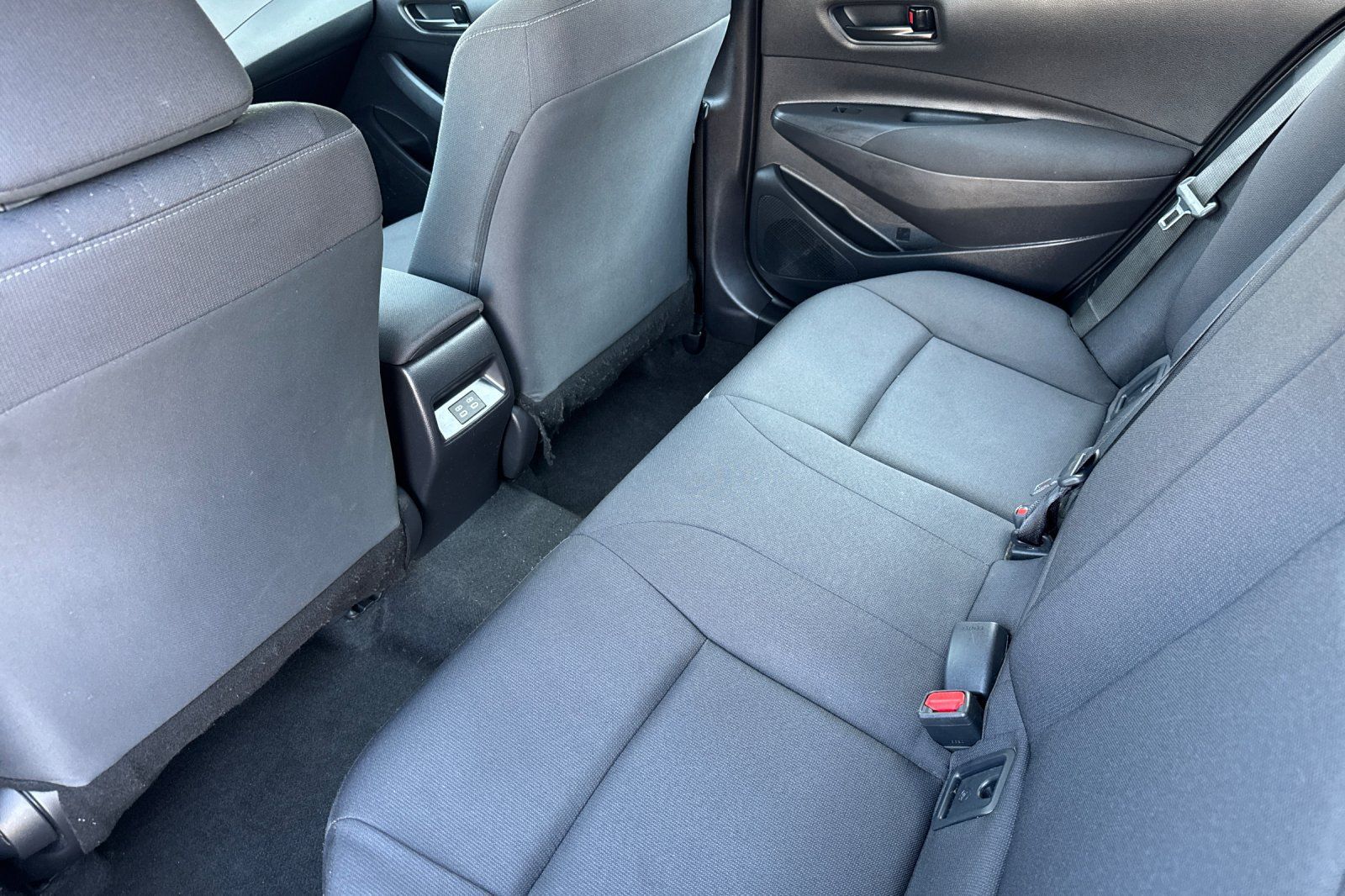 Used 2026 Toyota Corolla LE w/ LE Premium Package FWD image 12