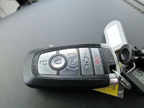 Used 2020 Ford F250 Platinum AWD/4WD image 30