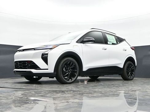 New 2027 Chevrolet Bolt RS FWD image 34