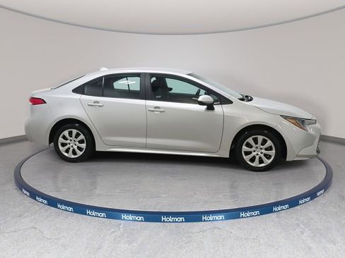 Certified 2025 Toyota Corolla LE image 4