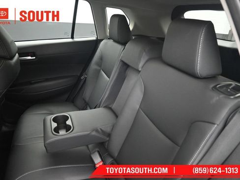 Used 2026 Toyota Corolla Cross XLE AWD/4WD image 25