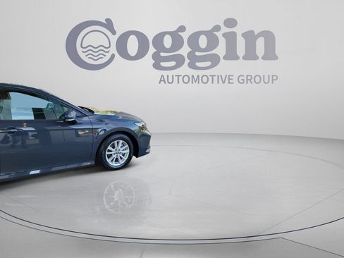 Used 2025 Toyota Camry LE FWD image 8